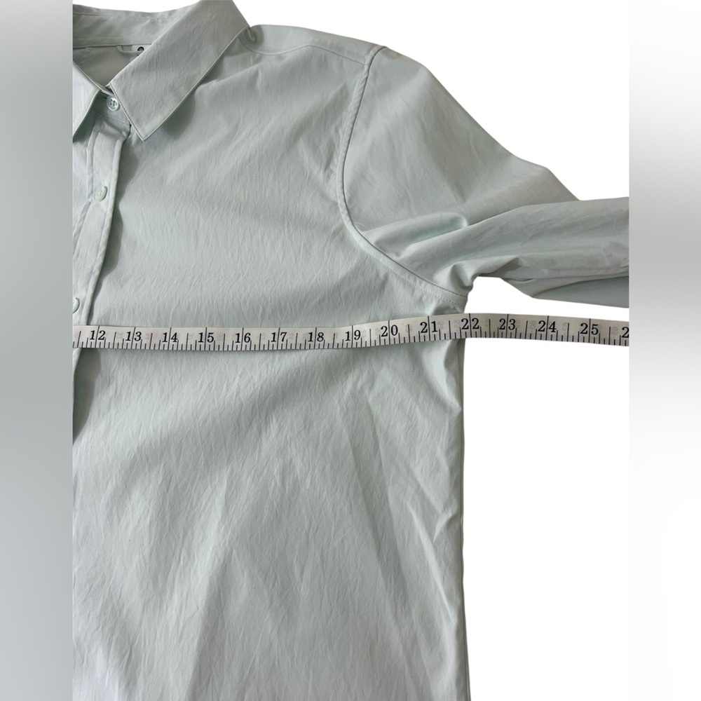 Athleta Midtown Shirt Womens Medium Button Up Light Green Long Sleeve Size Large - Picture 2 of 7